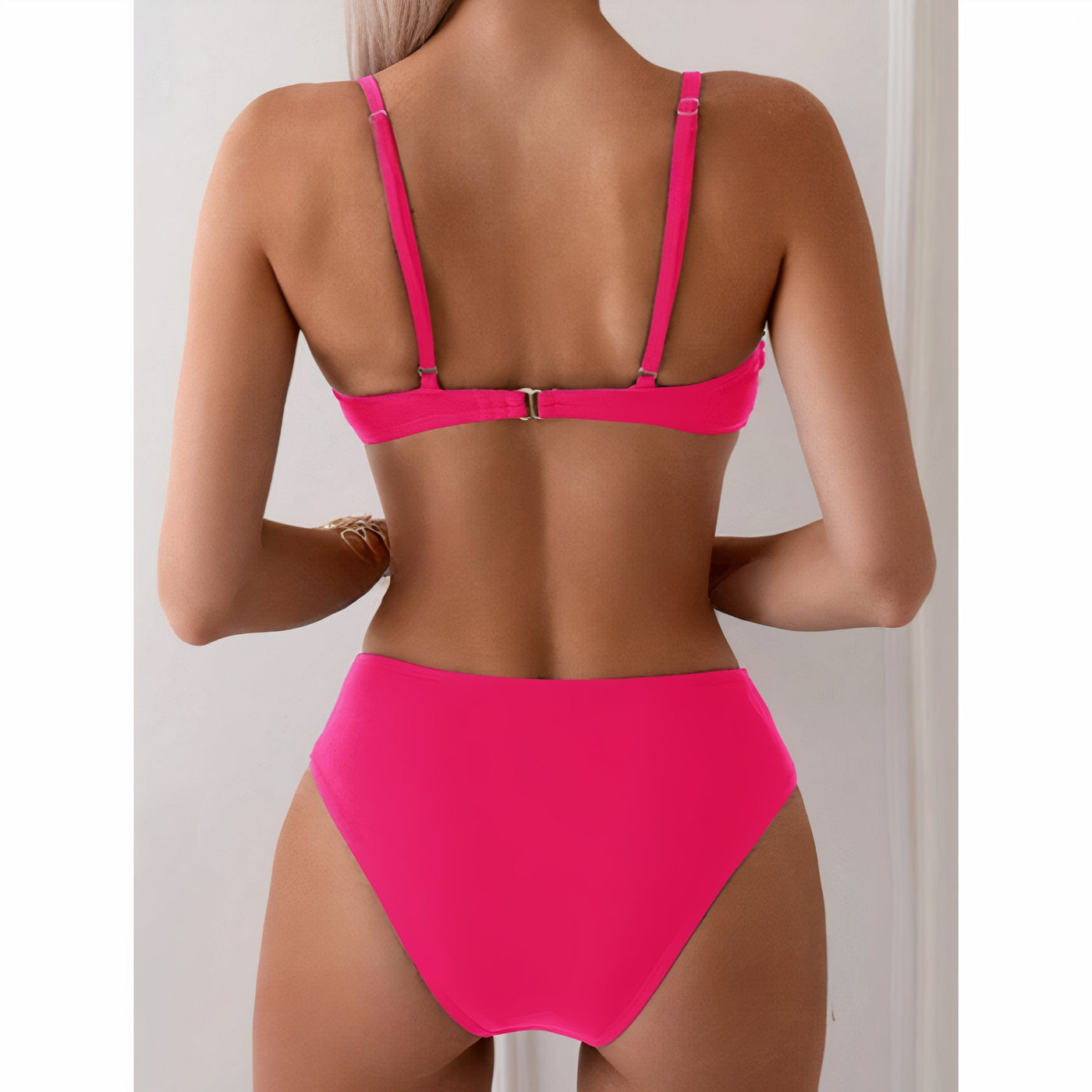 Lovia - Chic Minimalist Bikini